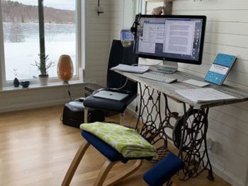 Make a Temporary Office Quickly 