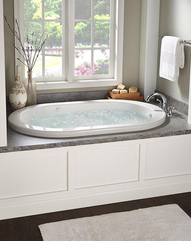 Enjoy Relaxing Moments with an Acrylic Oval DropIn Tub