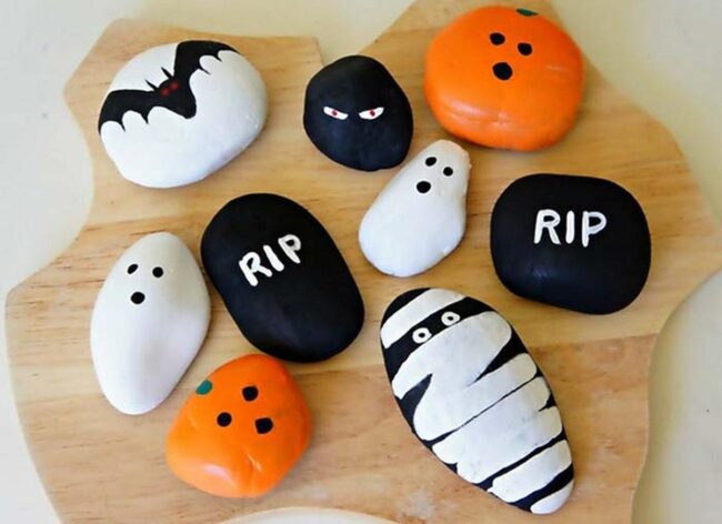 Spooky Painted Rocks