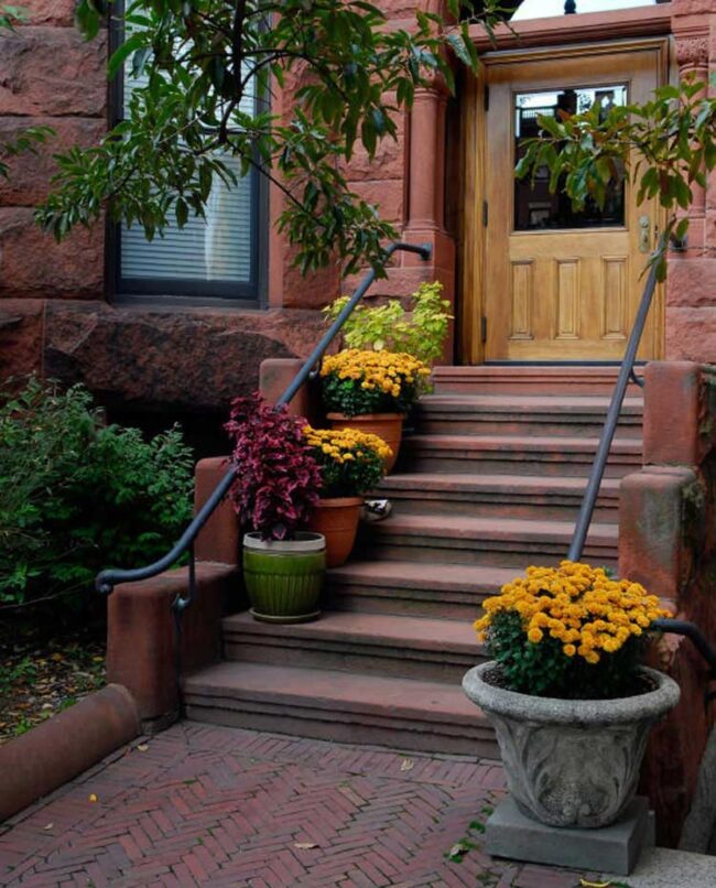 Simple Colorful Flowers For Your Stairs