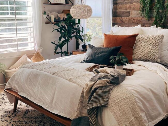 Sleep on Chic Bedding Image 1