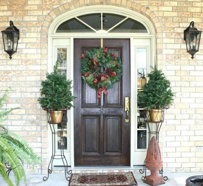 Evergreen Plant Arrangements For The Front of Your House