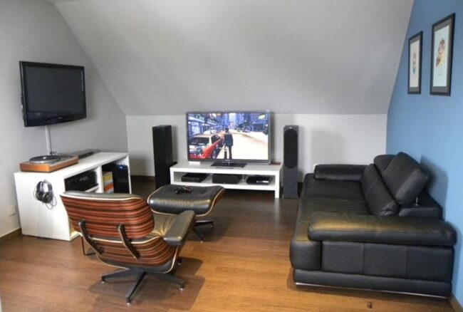 Cozy Apartment Gaming Room Design