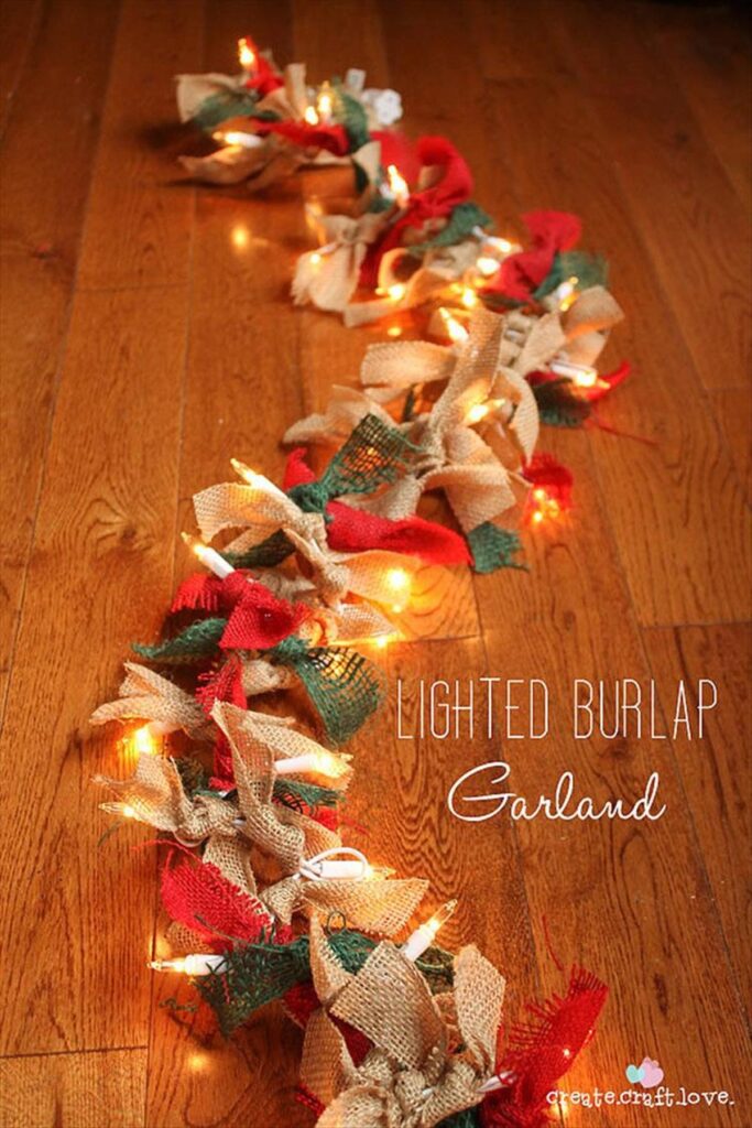 48 Sparkling Christmas Light DIYs for a Festive Glow